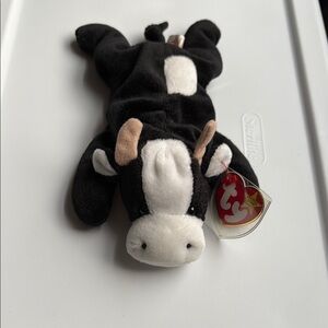 TY Beanie Baby Daisy Black and White Cow Plush 1993 May 10, 1994